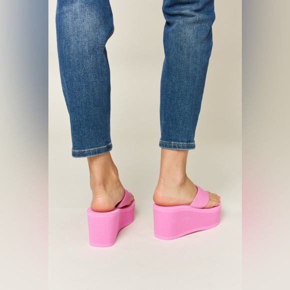 WILD DIVA Open Toe Platform Wedge Sandals - Picture 2 of 6